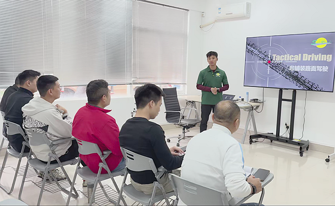 安保驾驶培训,警卫驾驶培训,特种驾驶培训,安路,saferoads,苏华龙