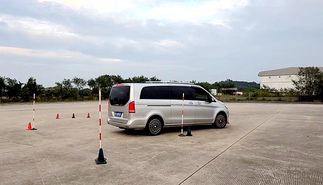 安保驾驶培训,警卫驾驶培训,特种驾驶培训,安路,saferoads,苏华龙